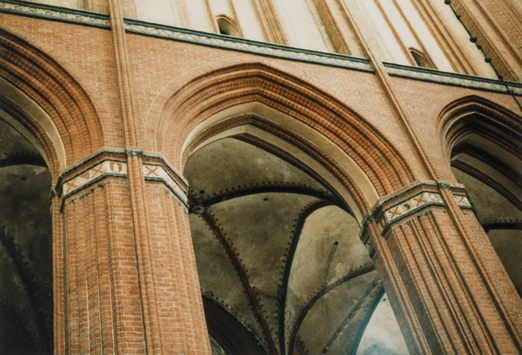 Vorschaubild Wismar: St. Nikolai, Blick ins Seitenschiff (Foto 1987)